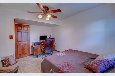 2611 Crowsnest Drive, Hobart, IN 46342 - Photo 17
