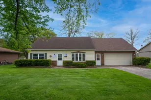 2611 Crows Nest Dr, Hobart, IN 46342 - Photo 1