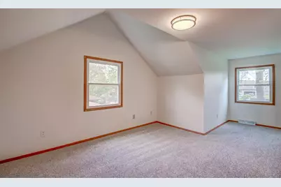 2611 Crowsnest Drive, Hobart, IN 46342 - Photo 23