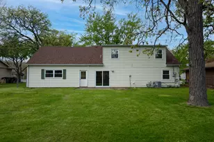 2611 Crows Nest Dr, Hobart, IN 46342 - Photo 29