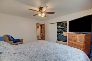 2611 Crows Nest Dr, Hobart, IN 46342 - Photo 19