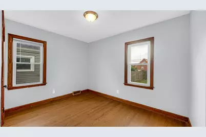 7613 Monroe Avenue, Hammond, IN 46324 - Photo 11