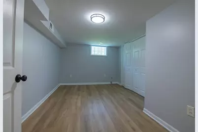 408 E 43rd Avenue, Gary, IN 46409 - Photo 19