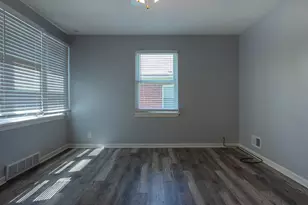 408 E 43rd Ave, Gary, IN 46409 - Photo 5