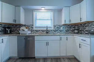 408 E 43rd Ave, Gary, IN 46409 - Photo 15