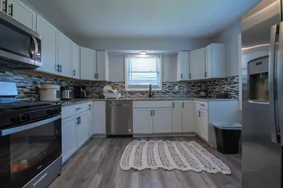 408 E 43rd Avenue, Gary, IN 46409 - Photo 17