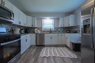 408 E 43rd Ave, Gary, IN 46409 - Photo 17