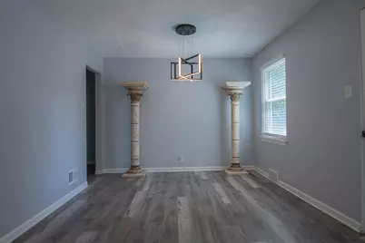 408 E 43rd Avenue, Gary, IN 46409 - Photo 7
