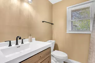 922 Hayes St, Crown Point, IN 46307 - Photo 15