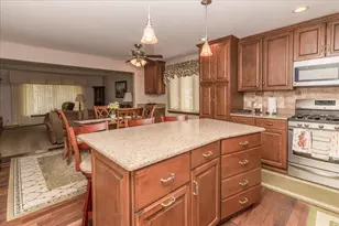9448 Northcote Ave, Munster, IN 46321 - Photo 3