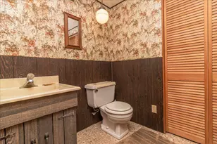 9448 Northcote Ave, Munster, IN 46321 - Photo 19