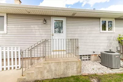9448 Northcote Avenue, Munster, IN 46321 - Photo 25