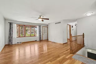 5711 Evergreen Ave, Portage, IN 46368 - Photo 9
