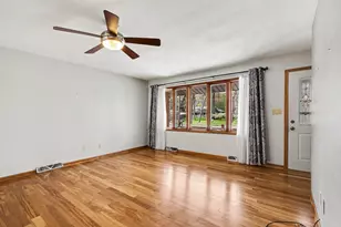 5711 Evergreen Ave, Portage, IN 46368 - Photo 11