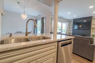 2121 Dogwood Ln, Chesterton, IN 46304 - Photo 9