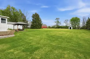 1831 N Lofgren Rd, Rolling Prairie, IN 46371 - Photo 27