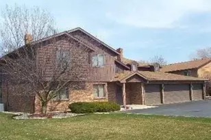 1315 Brookside Dr, Munster, IN 46321 - Photo 1