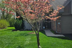 1489 Grand Isle Ct, Hobart, IN 46342 - Photo 3