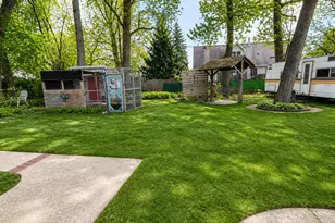 233 N Ernest St, Griffith, IN 46319 - Photo 9