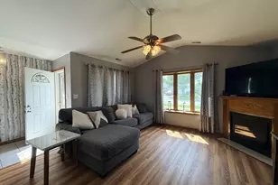 1610 Beech Dr, Crown Point, IN 46307 - Photo 3