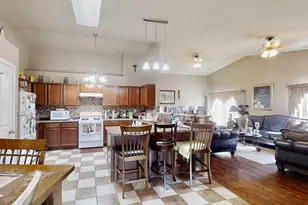 3782 W 70th Pl, Merrillville, IN 46410 - Photo 5
