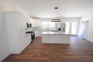 3640 Quail Run Dr N, Wheatfield, IN 46392 - Photo 5