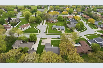 1029 Greenview Drive, Crown Point, IN 46307 - Photo 5