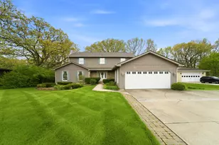 1029 Greenview Dr, Crown Point, IN 46307 - Photo 7