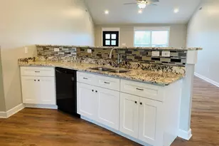 3190 W 63rd Ln, Merrillville, IN 46410 - Photo 9