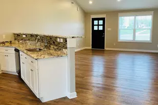 3190 W 63rd Ln, Merrillville, IN 46410 - Photo 11