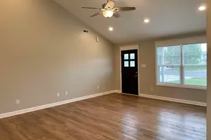 3190 W 63rd Ln, Merrillville, IN 46410 - Photo 3
