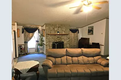 9564 W 100 S, Francesville, IN 47946 - Photo 7