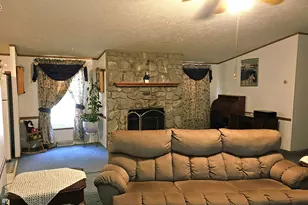 9564 W 100 S, Francesville, IN 47946 - Photo 7