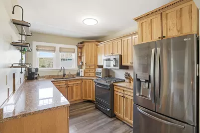 421 S East Street, Crown Point, IN 46307 - Photo 9