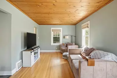 421 S East Street, Crown Point, IN 46307 - Photo 5