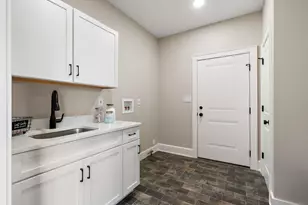 2230 Redwood Ln, Chesterton, IN 46304 - Photo 7