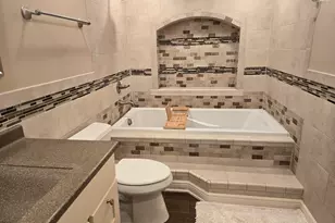 948 Veterans Ln, Crown Point, IN 46307 - Photo 29
