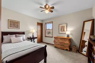 3615 Creekside Dr, Valparaiso, IN 46383 - Photo 11