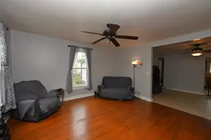 121 W Spring St, Winamac, IN 46996 - Photo 23