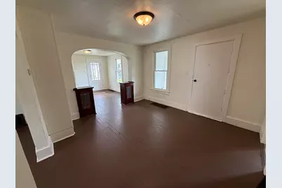 225 Columbia Street, Michigan City, IN 46360 - Photo 5