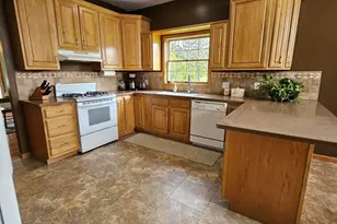 213 Windy Oak Dr, Hebron, IN 46341 - Photo 15