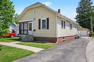 406 Henry St, La Porte, IN 46350 - Photo 1