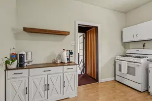 406 Henry St, La Porte, IN 46350 - Photo 15