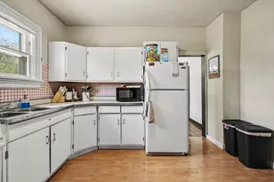 406 Henry St, La Porte, IN 46350 - Photo 13