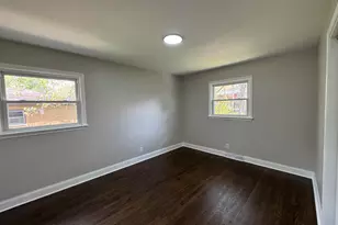 405 Cedar St NW, Demotte, IN 46310 - Photo 11