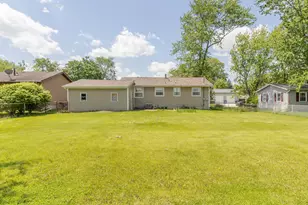 208 Meadow Ln, Lowell, IN 46356 - Photo 15