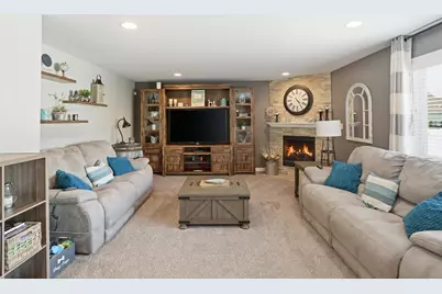 1131 Jeanne Court, Crown Point, IN 46307 - Photo 5