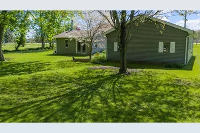 2677 E State Rd 2, Rolling Prairie, IN 46371 - Photo 37