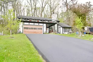 456 Roxbury Rd, Valparaiso, IN 46385 - Photo 1