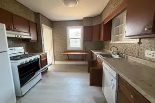 314 Altgeld St, South Bend, IN 46614 - Photo 17